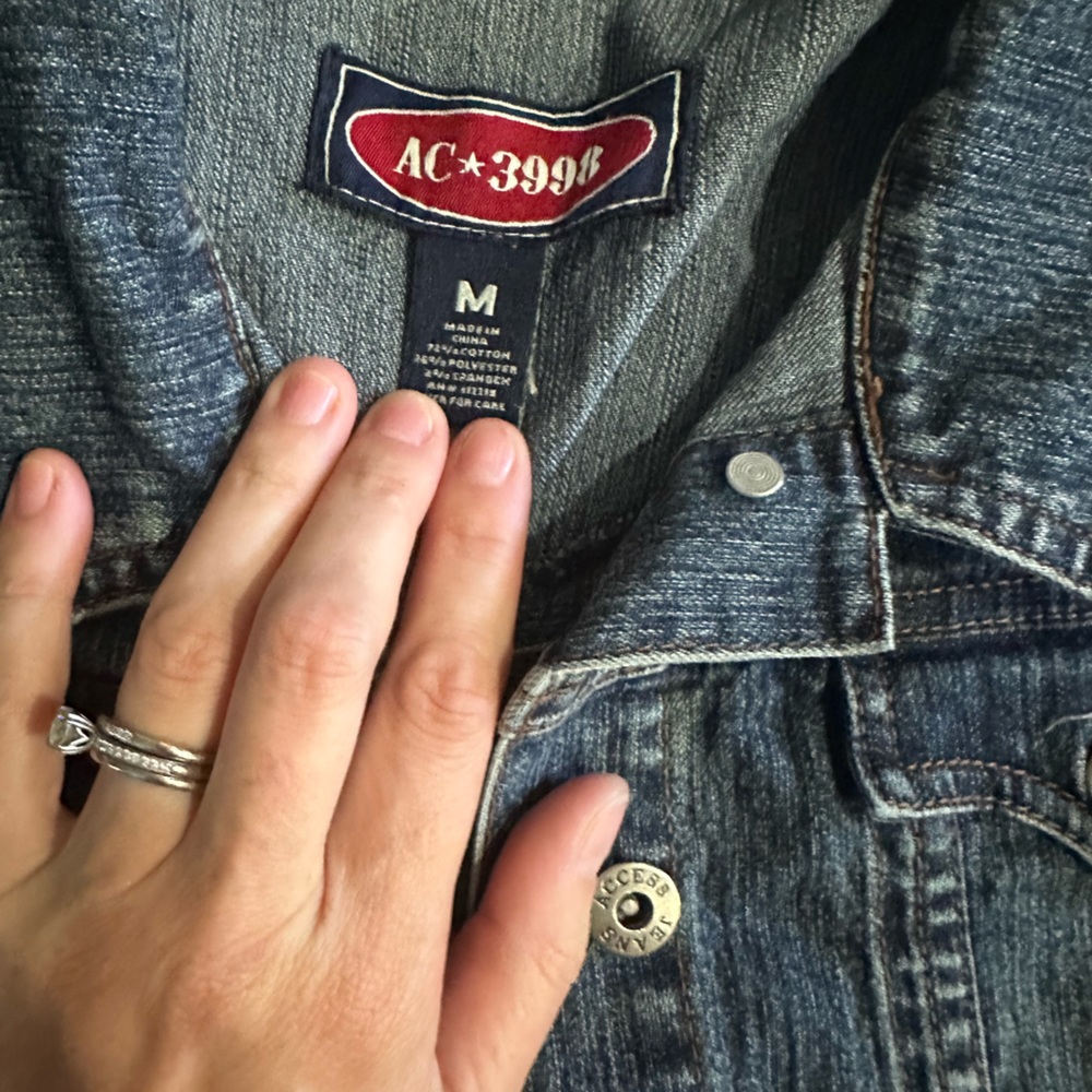 Jean jacket - Picture 3 of 3